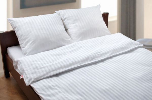 Obrazek Poszwa na kołdrę z Adamaszku w pasy 1 lub 2 cm - 160 x 200 x 30cm